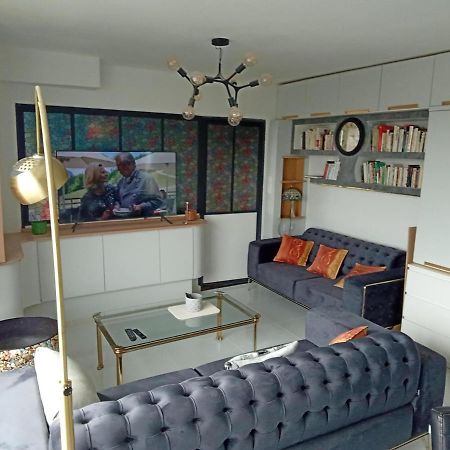 Liege Centre Mediacite Appartement Possible Parking Terrasse Immense 8Eme Pour 2 Personnes Ngoại thất bức ảnh