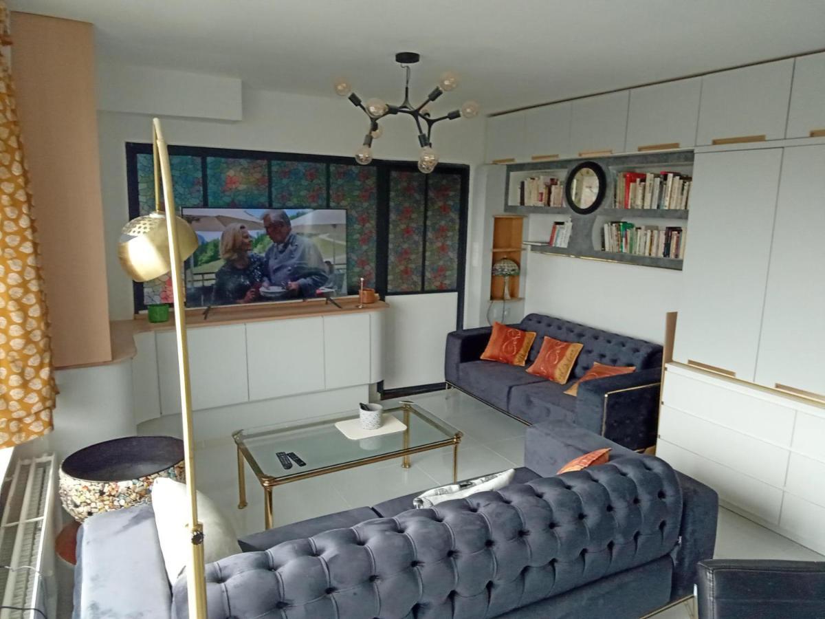 Liege Centre Mediacite Appartement Possible Parking Terrasse Immense 8Eme Pour 2 Personnes Ngoại thất bức ảnh